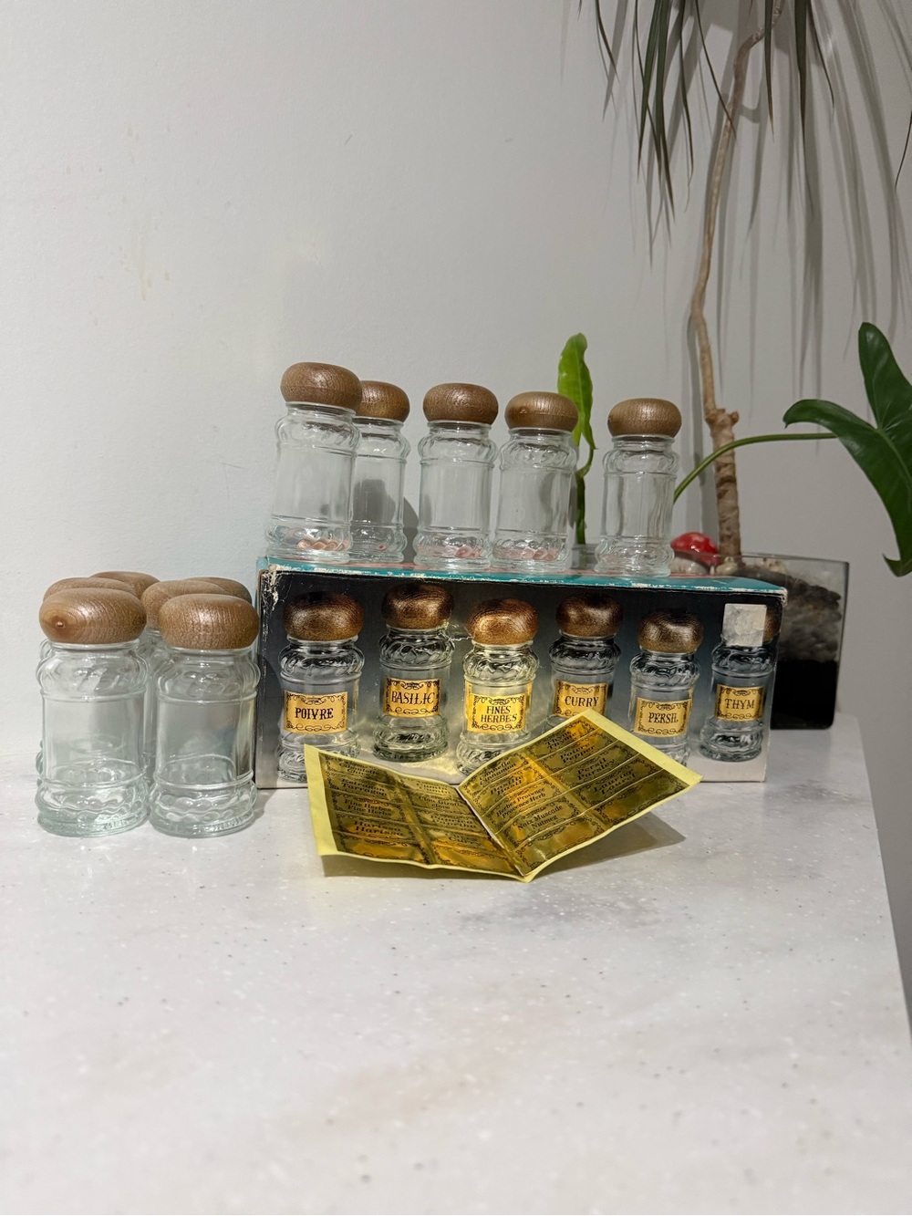 Vintage spice jars new in box set of 11